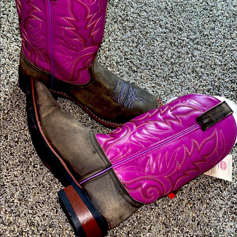 Laredo brand womens boots size 8.5